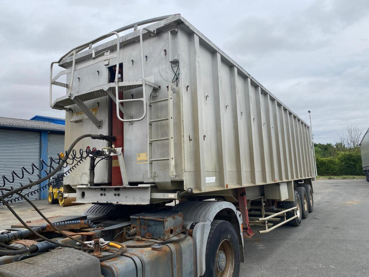 Tipper semi-trailer Benalu: picture 6