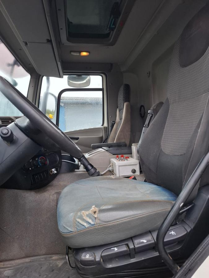 Tanker truck for transportation of food DAF 85 .410: picture 10