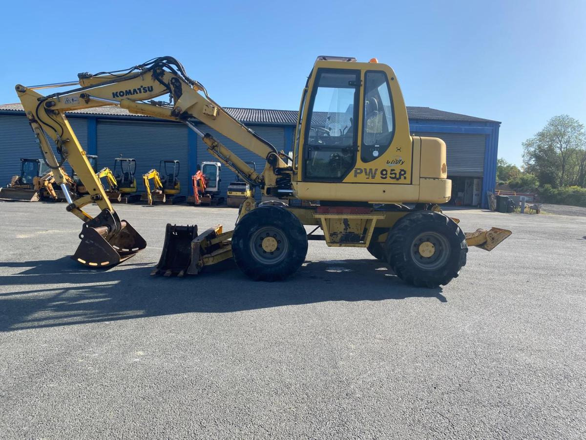 Komatsu PW95 - Wheel excavator: picture 1 Komatsu PW95 - Wheel excavator: picture 1