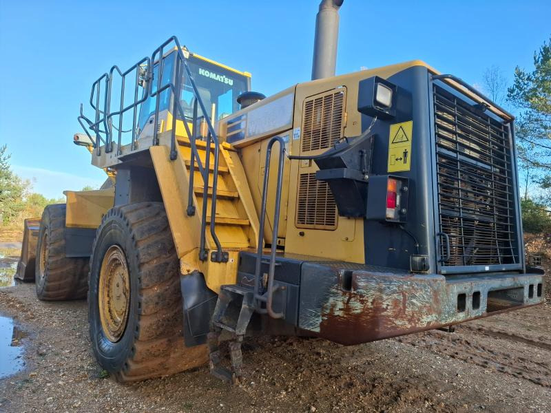 Komatsu WA600-6 - Wheel loader: picture 5 Komatsu WA600-6 - Wheel loader: picture 5