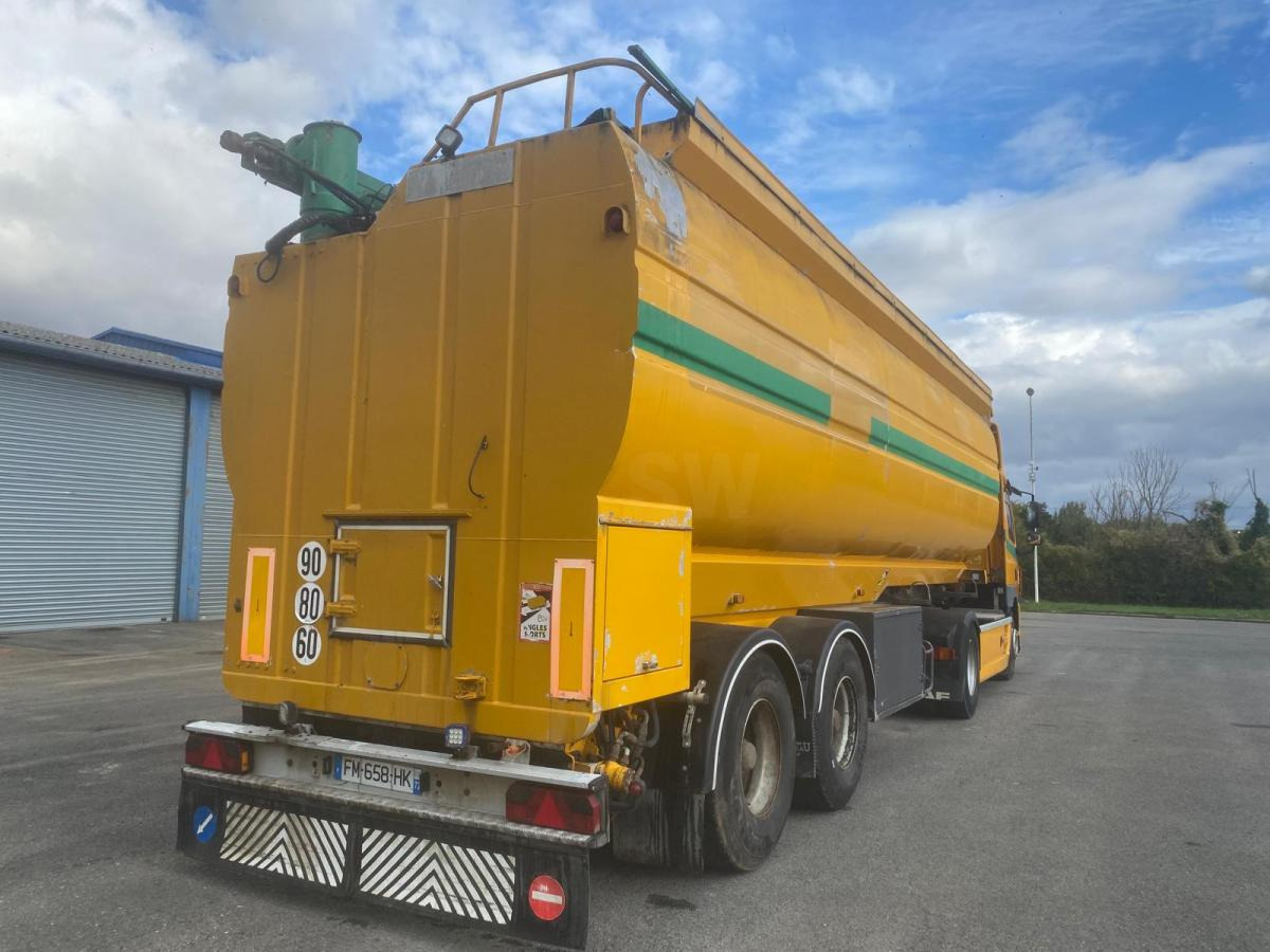 LEVEQUES  - Tanker semi-trailer: picture 1 LEVEQUES  - Tanker semi-trailer: picture 1