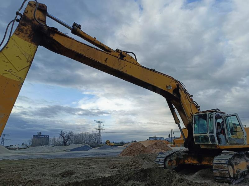 Leasing of Liebherr R964 Long Reach Liebherr R964 Long Reach: picture 6