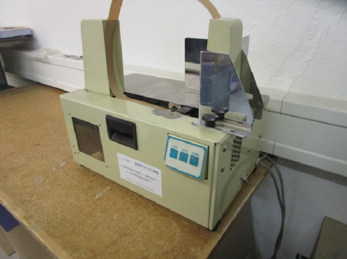 BANDEROLIERMASCHINE TANNER JC200 80 - Packaging machinery: picture 2 BANDEROLIERMASCHINE TANNER JC200 80 - Packaging machinery: picture 2