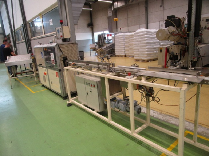 LIPPENROLLER RR 150-4 MIT ZÄHLSTATION - Packaging machinery: picture 1 LIPPENROLLER RR 150-4 MIT ZÄHLSTATION - Packaging machinery: picture 1