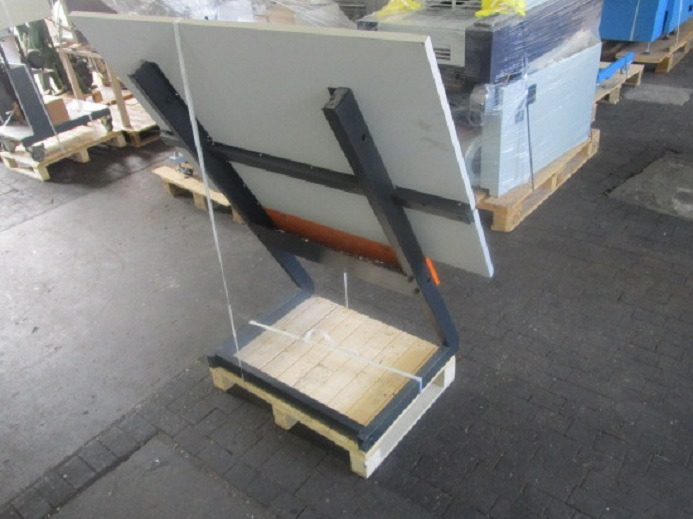 PLATTENSTANZE BACHER 2045 - Printing machinery: picture 4 PLATTENSTANZE BACHER 2045 - Printing machinery: picture 4