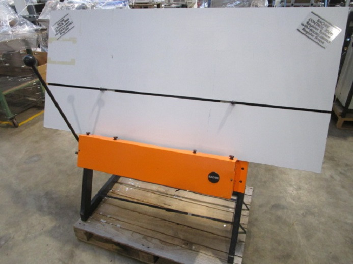 PLATTENSTANZE BACHER CONTROL 2000 - Printing machinery: picture 1 PLATTENSTANZE BACHER CONTROL 2000 - Printing machinery: picture 1
