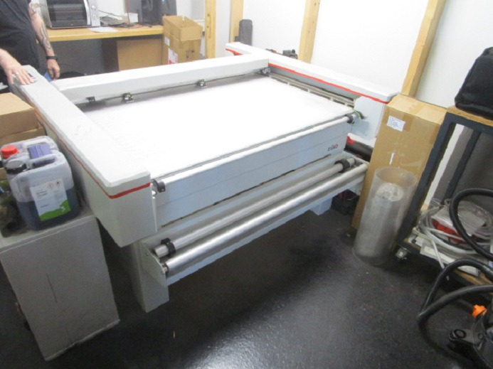 SCHNEIDEPLOTTER ZÜND P-1200 PLUS - Paper cutting machine: picture 2 SCHNEIDEPLOTTER ZÜND P-1200 PLUS - Paper cutting machine: picture 2