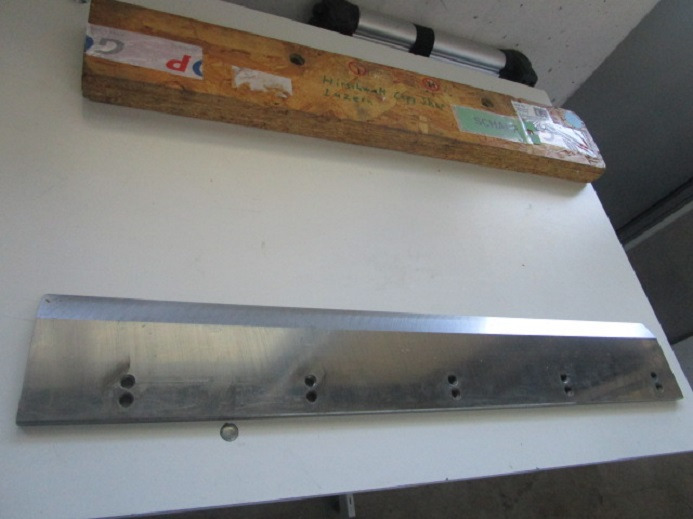 1X ERSATZMESSER FÜR EBA 551 LT - Spare parts for Printing machinery: picture 1 1X ERSATZMESSER FÜR EBA 551 LT - Spare parts for Printing machinery: picture 1