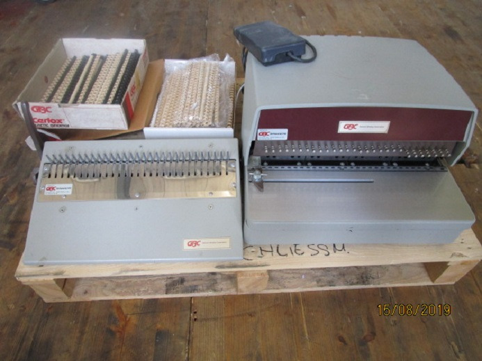 WIRO SCHLIESSMASCHINE GBC 112-PM-1 - Printing machinery: picture 1 WIRO SCHLIESSMASCHINE GBC 112-PM-1 - Printing machinery: picture 1