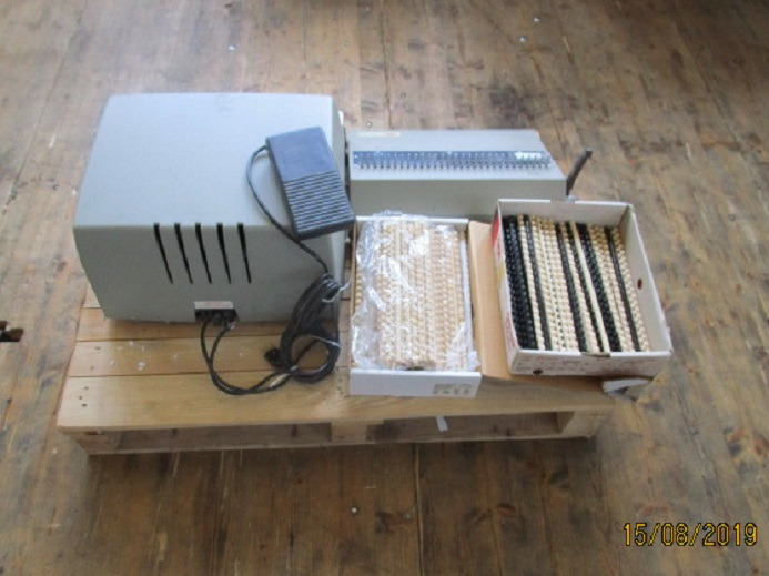 WIRO SCHLIESSMASCHINE GBC 112-PM-1 - Printing machinery: picture 5 WIRO SCHLIESSMASCHINE GBC 112-PM-1 - Printing machinery: picture 5