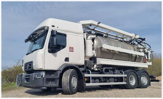 RENAULT D - Wide 6x2*4 - Vacuum truck: picture 2 RENAULT D - Wide 6x2*4 - Vacuum truck: picture 2