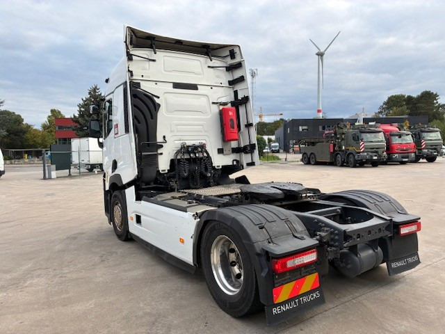 Renault Trucks T - Tractor unit: picture 4 Renault Trucks T - Tractor unit: picture 4
