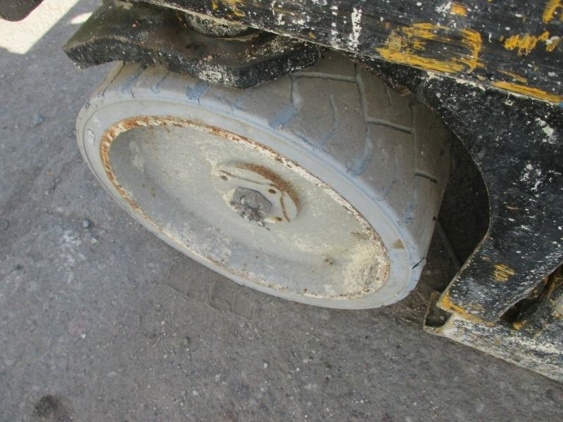 Leasing of Haulotte Compact 8  Haulotte Compact 8: picture 12