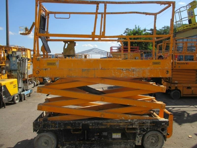 Leasing of Haulotte Compact 8  Haulotte Compact 8: picture 5