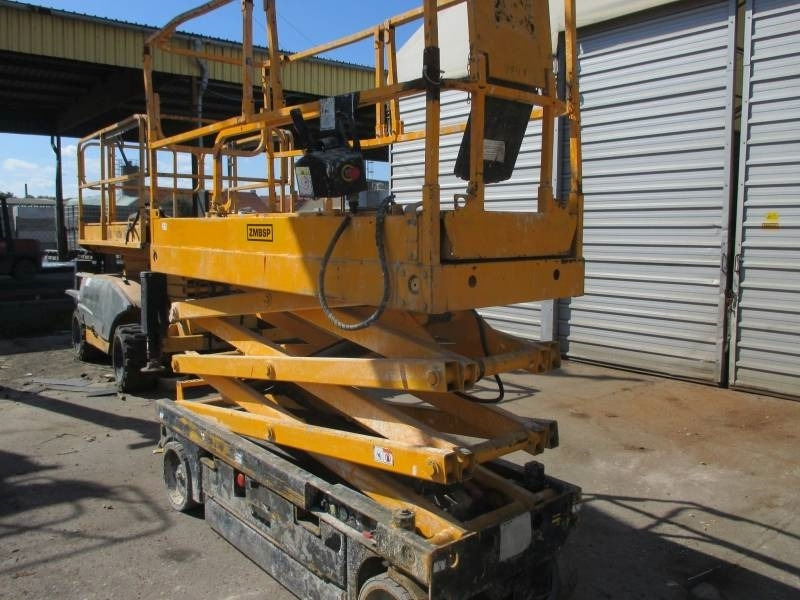 Leasing of Haulotte Compact 8  Haulotte Compact 8: picture 8