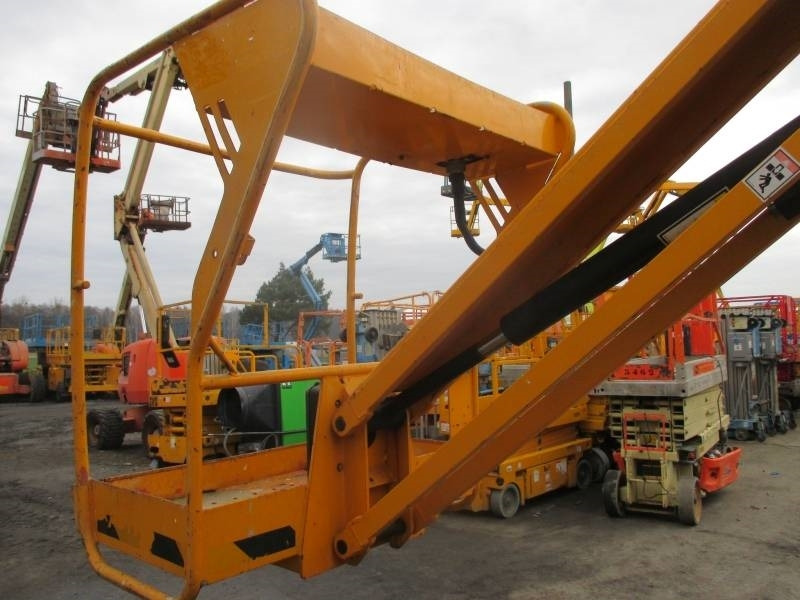 Haulotte Star 10 - Vertical mast lift: picture 4 Haulotte Star 10 - Vertical mast lift: picture 4