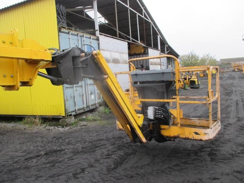 Telescopic boom JLG M 600 JP: picture 8