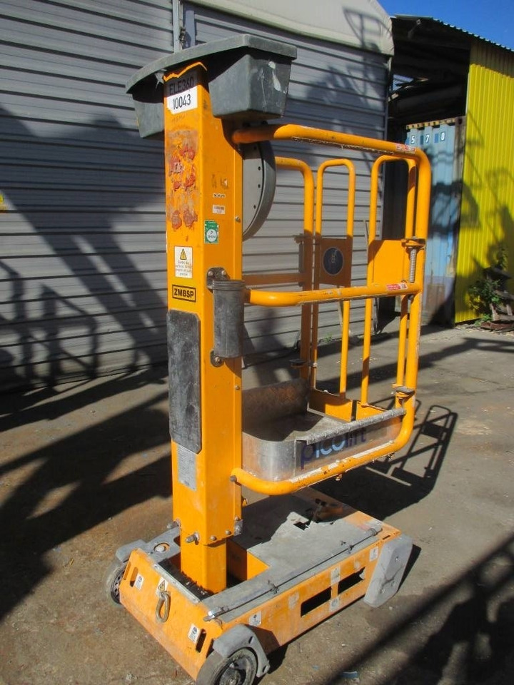 JLG Pecolift - Vertical mast lift: picture 2 JLG Pecolift - Vertical mast lift: picture 2