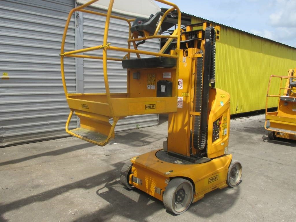 JLG Toucan 8 E - Vertical mast lift: picture 2 JLG Toucan 8 E - Vertical mast lift: picture 2