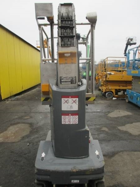 JLG Toucan Junior 8 - Vertical mast lift: picture 5 JLG Toucan Junior 8 - Vertical mast lift: picture 5