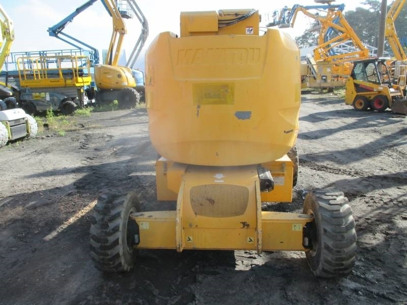 Manitou 170 AETJ Bi-Energy - Articulated boom lift: picture 4 Manitou 170 AETJ Bi-Energy - Articulated boom lift: picture 4