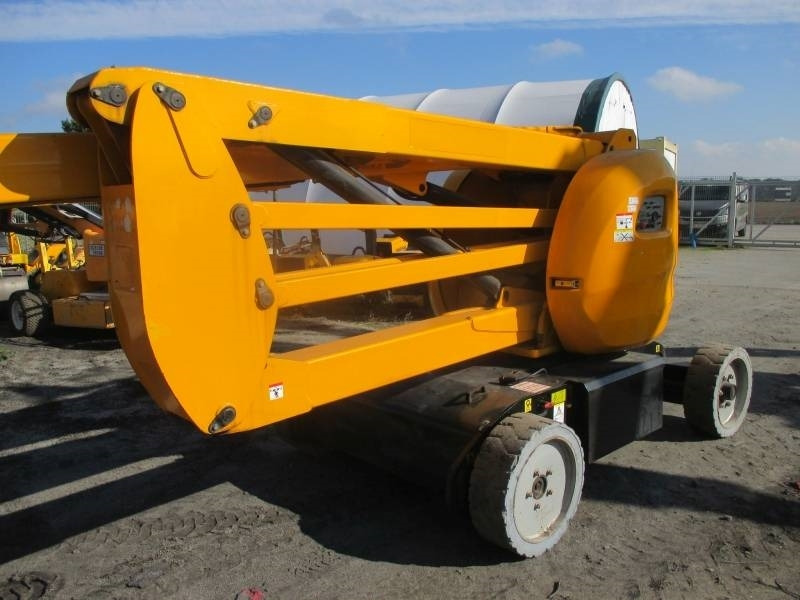 Manitou 170 AETJ - Articulated boom lift: picture 3 Manitou 170 AETJ - Articulated boom lift: picture 3