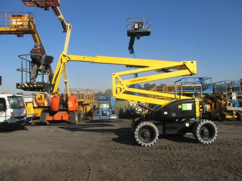 Niftylift HR 17 D 4x4 - Articulated boom lift: picture 1 Niftylift HR 17 D 4x4 - Articulated boom lift: picture 1