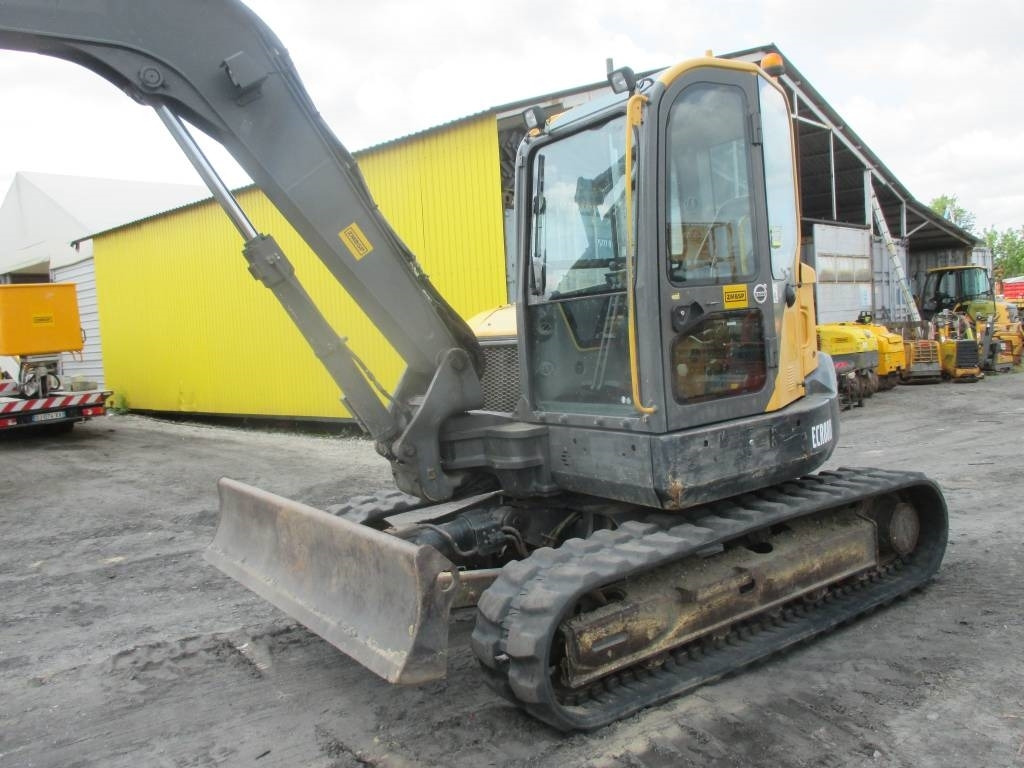 Mini excavator Volvo ECR 88 D: picture 6
