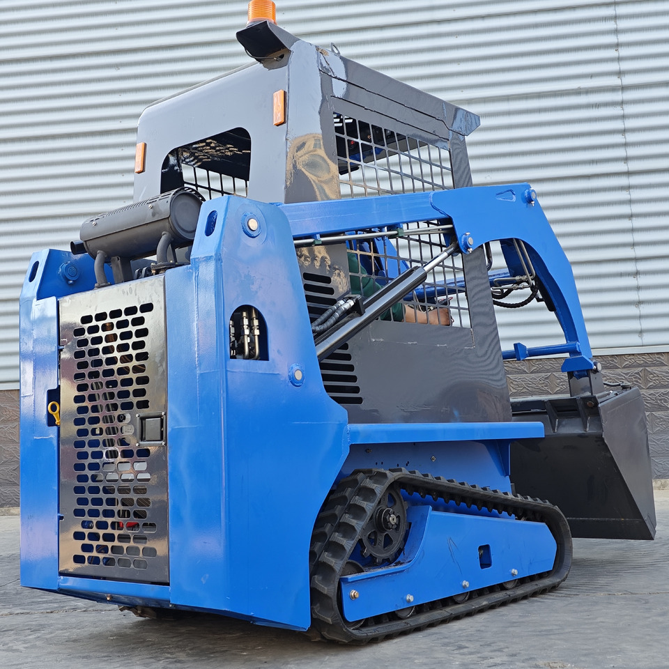 LEZUM LA670 Mini Small Skid Steer Loader Compact Track Diesel Mini Skid Steer Loader For Sale With Small Mini Skid Steer Attachments 4 In 1 Bucket - Skid steer loader: picture 5 LEZUM LA670 Mini Small Skid Steer Loader Compact Track Diesel Mini Skid Steer Loader For Sale With Small Mini Skid Steer Attachments 4 In 1 Bucket - Skid steer loader: picture 5