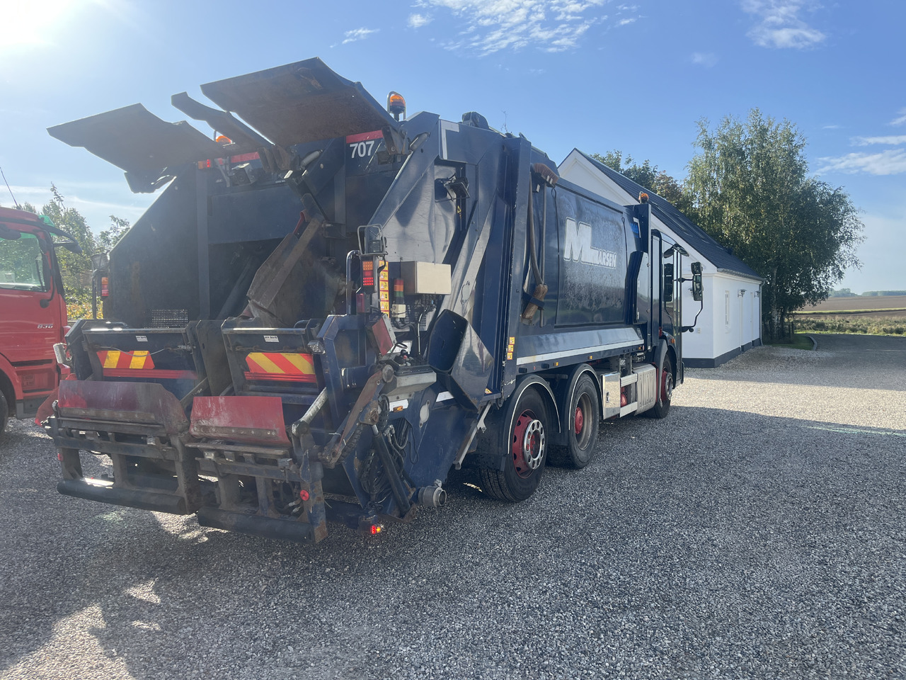 MERCEDES-BENZ 2630 2 camber - Refuse truck: picture 5 MERCEDES-BENZ 2630 2 camber - Refuse truck: picture 5