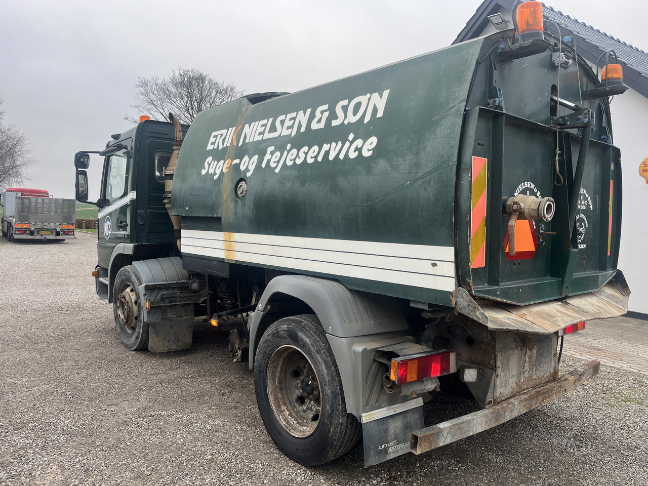 Mercedes Benz Atego - Road sweeper: picture 4 Mercedes Benz Atego - Road sweeper: picture 4