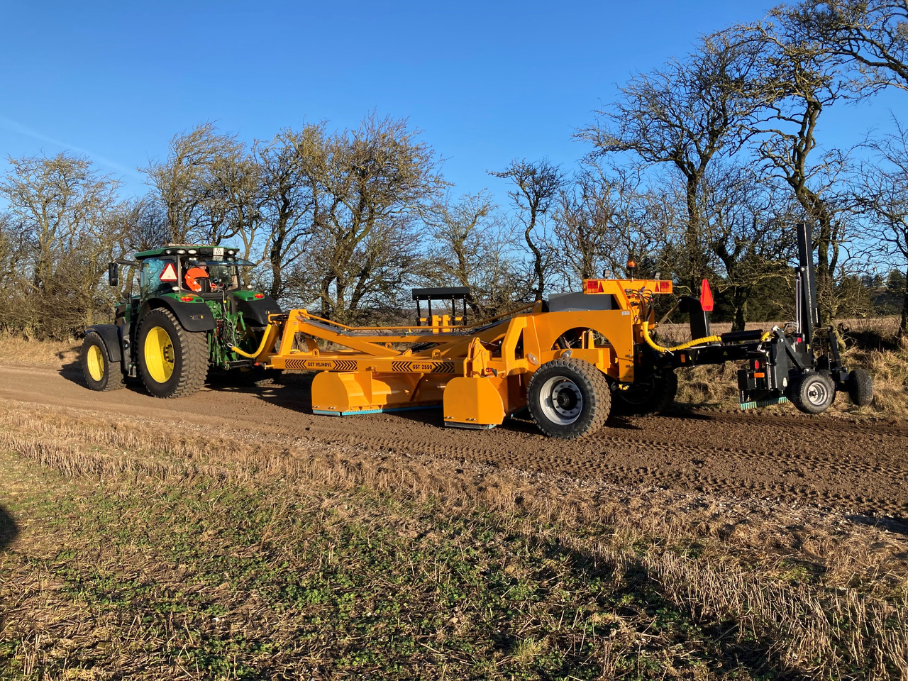 New Grader GST 2550 Gravel road tractor Grader: picture 12 New Grader GST 2550 Gravel road tractor Grader: picture 12
