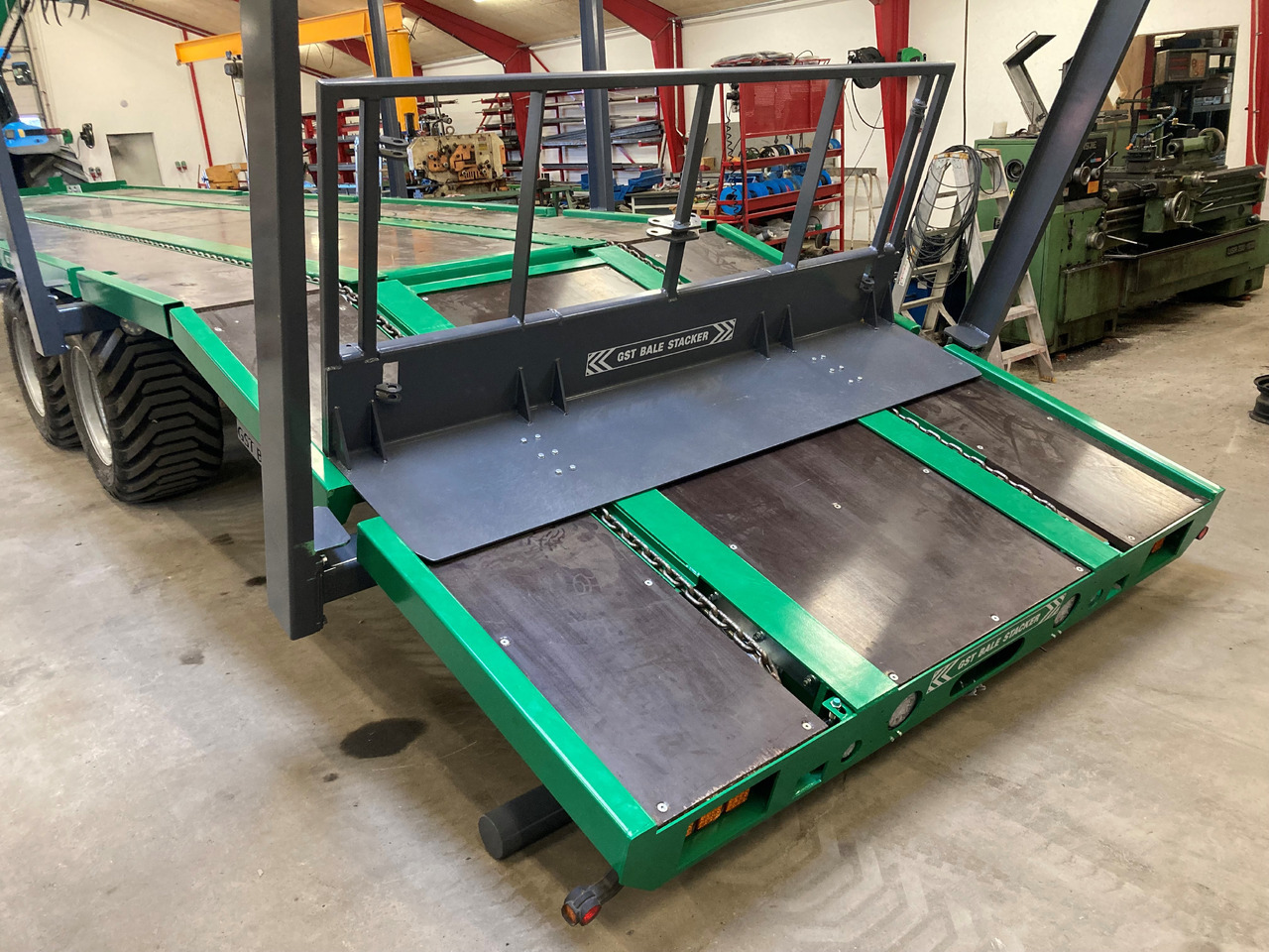 Forage wagon GST BALE STACKER: picture 9