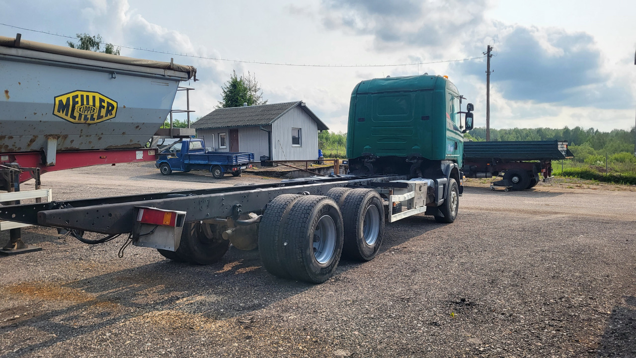 Cab chassis truck SCANIA R124 420 6X4: picture 12