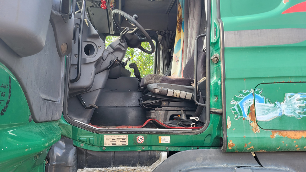 Cab chassis truck SCANIA R124 420 6X4: picture 25