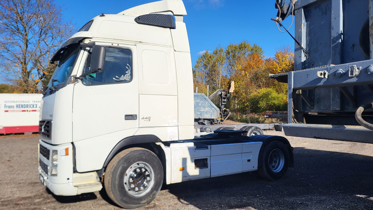VOLVO FH 12 460 - Tractor unit: picture 4 VOLVO FH 12 460 - Tractor unit: picture 4