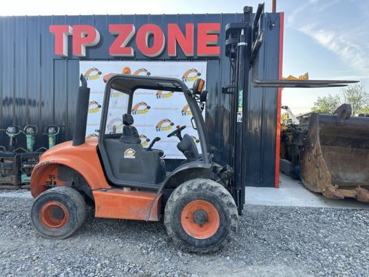 Ausa C200HX4 4X4 à 17900 € HT - Rough terrain forklift: picture 1 Ausa C200HX4 4X4 à 17900 € HT - Rough terrain forklift: picture 1