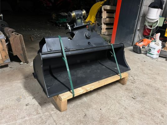 Godet de curage inclinable - Morin M0 - Excavator bucket: picture 4 Godet de curage inclinable - Morin M0 - Excavator bucket: picture 4