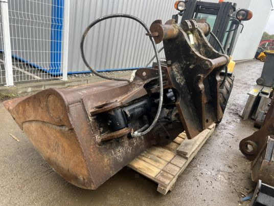 Godet de curage inclinable Morin M7 - Excavator bucket: picture 4 Godet de curage inclinable Morin M7 - Excavator bucket: picture 4