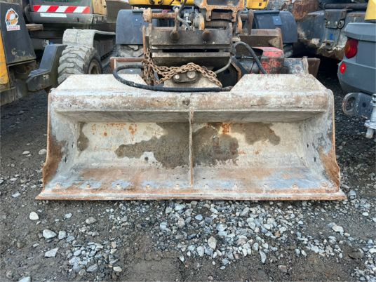 Godet de curage tilt Mecalac - Excavator bucket: picture 2 Godet de curage tilt Mecalac - Excavator bucket: picture 2