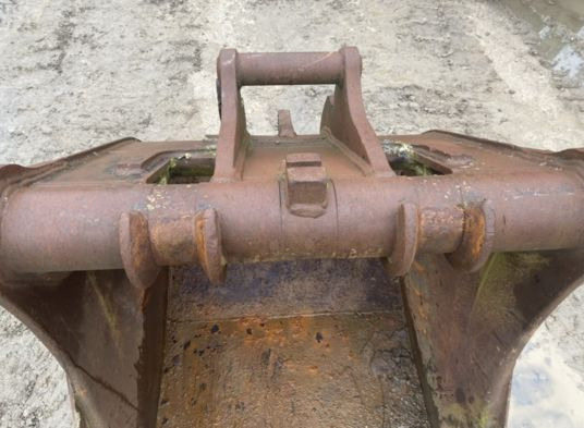 Godet de terrassement Morin M6 - Excavator bucket: picture 5 Godet de terrassement Morin M6 - Excavator bucket: picture 5