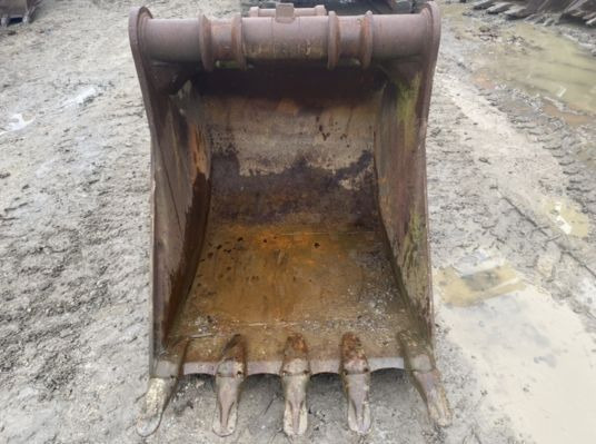 Godet de terrassement Morin M6 - Excavator bucket: picture 1 Godet de terrassement Morin M6 - Excavator bucket: picture 1