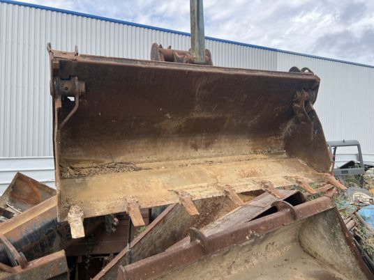 Godet dropp 4-1 Morin M4 - Excavator bucket: picture 2 Godet dropp 4-1 Morin M4 - Excavator bucket: picture 2