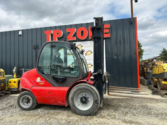 Manitou MSI40 Cabine à 27900 € HT - Diesel forklift: picture 1 Manitou MSI40 Cabine à 27900 € HT - Diesel forklift: picture 1
