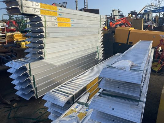 Rampes de chargement alu - Loading ramp: picture 1 Rampes de chargement alu - Loading ramp: picture 1