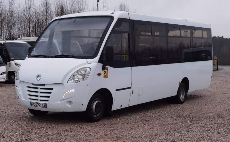Iveco Kapena Thesi 34 EURO V *daily*wing*mediano - Suburban bus: picture 2 Iveco Kapena Thesi 34 EURO V *daily*wing*mediano - Suburban bus: picture 2