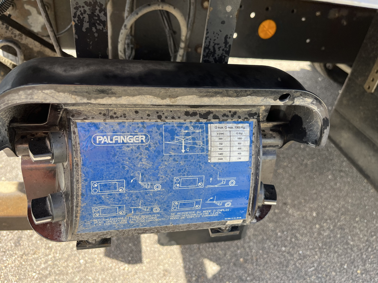 Box truck Iveco Eurocargo 100E22 caisse double cabine 7 places: picture 11 Box truck Iveco Eurocargo 100E22 caisse double cabine 7 places: picture 11