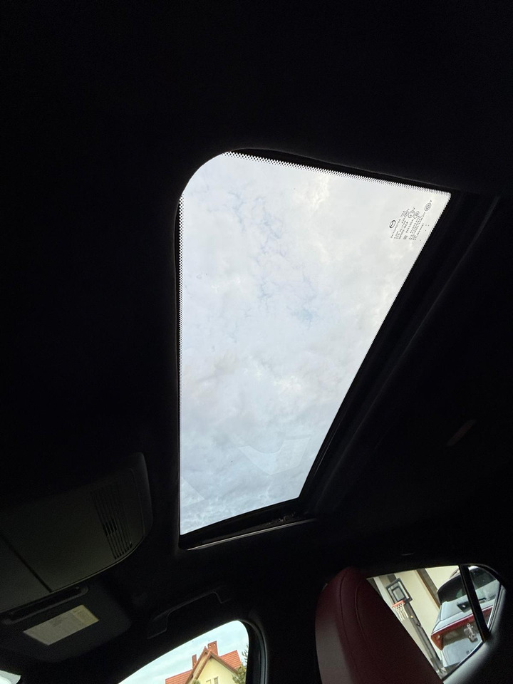 Car MAZDA 3: picture 17