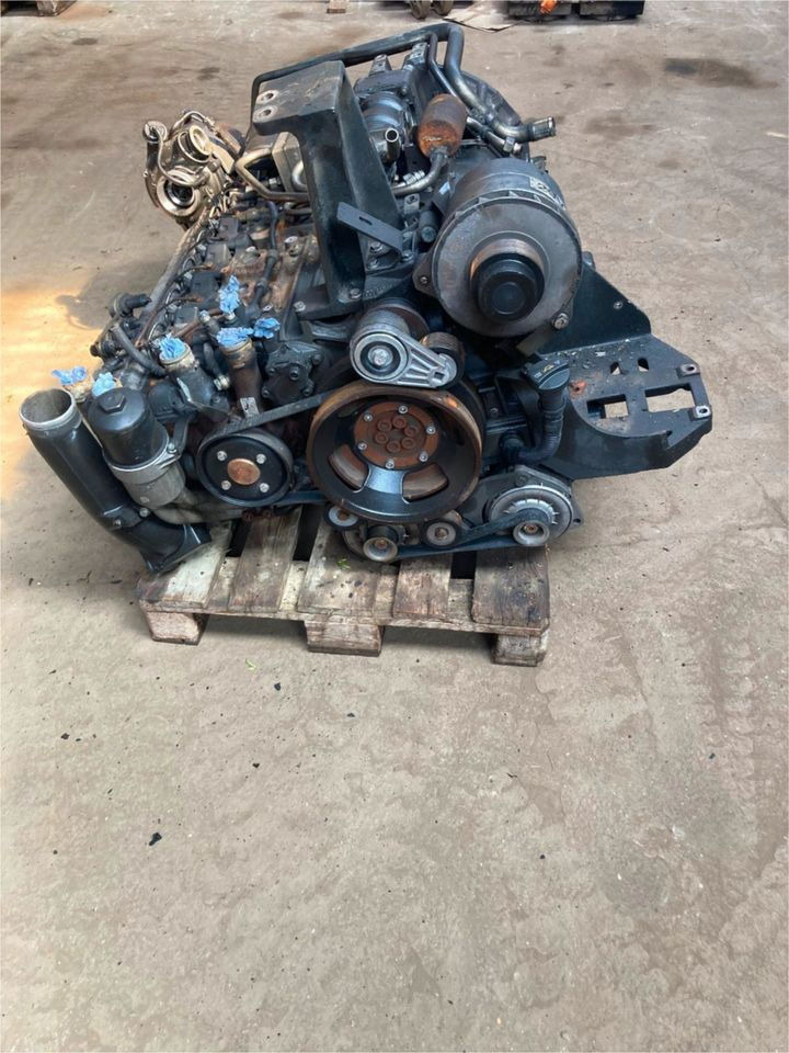 Mercedes-Benz Mercedes Motor OM 906 HLA Euro 5 Citaro OM906HLA 902.926  - Engine for Bus: picture 3 Mercedes-Benz Mercedes Motor OM 906 HLA Euro 5 Citaro OM906HLA 902.926  - Engine for Bus: picture 3