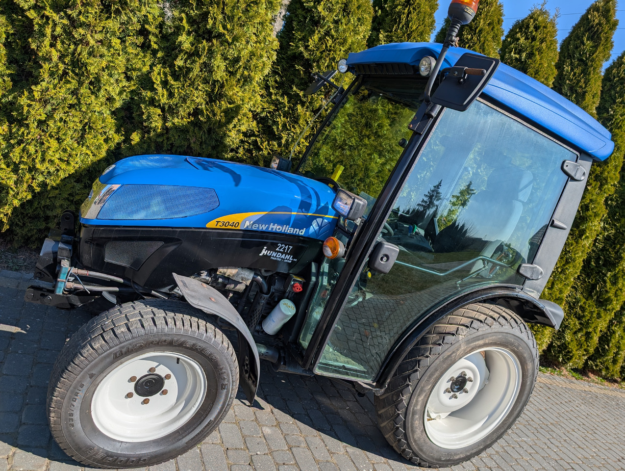 New Holland T3040F - Compact tractor: picture 2 New Holland T3040F - Compact tractor: picture 2